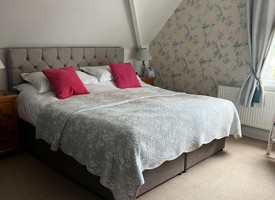 Hodgsonroom2